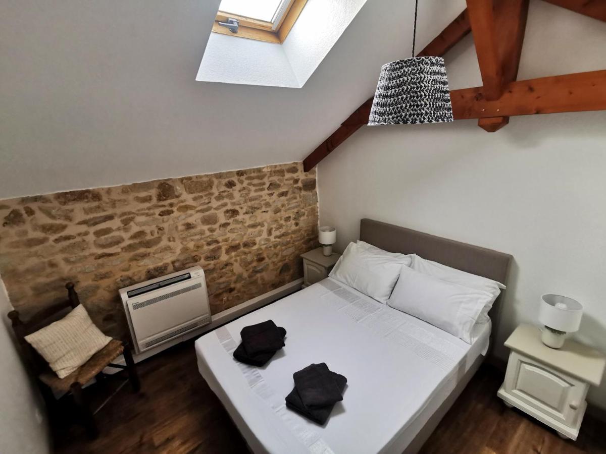 3 Self-Contained Gites With Pool And Games Room Saint-Georges-de-Noisne Luaran gambar