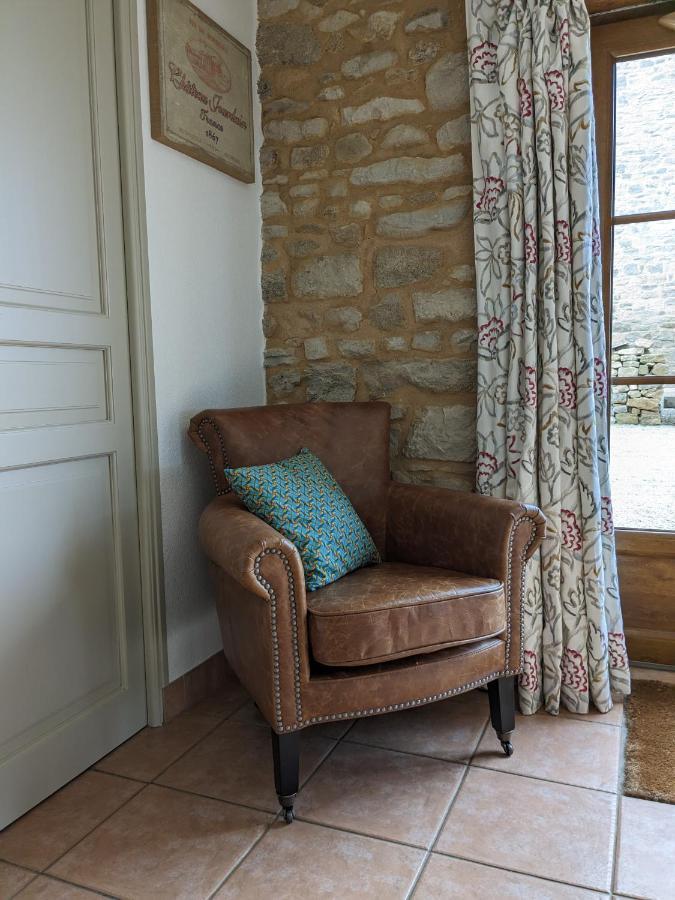 3 Self-Contained Gites With Pool And Games Room Saint-Georges-de-Noisne Luaran gambar